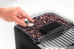 Кофемашина Delonghi Eletta Explore ECAM450.55.S 1450Вт серебристый/черный