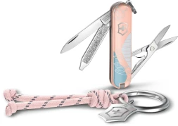 Нож перочинный Victorinox Classic SD Paris Style (0.6223.E221) 58мм 7функц. розовый подар.коробка в комплекте: шнурок