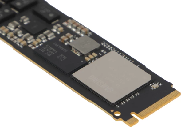 Накопитель SSD Samsung PCIe 4.0 x4 960GB MZ1L2960HCJR-00A07 PM9A3 1 DWPD OEM