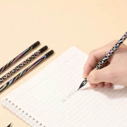 Карандаш ч/г Deli EC041-HB 2.2мм HB кругл. черный Animal Texture ластик