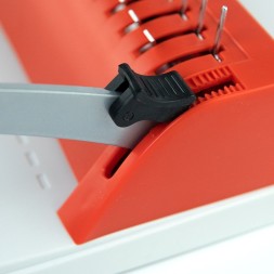 Переплетчик Heleos БП9п (БП9ПБК) A4/перф.9л.сшив/макс.150л./пластик.пруж. (6-19мм)