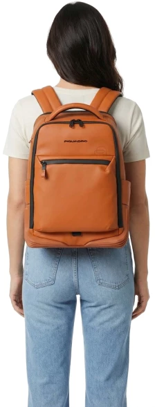 Рюкзак Piquadro C20W CA6638C2OW/CU оранжевый полиуретан