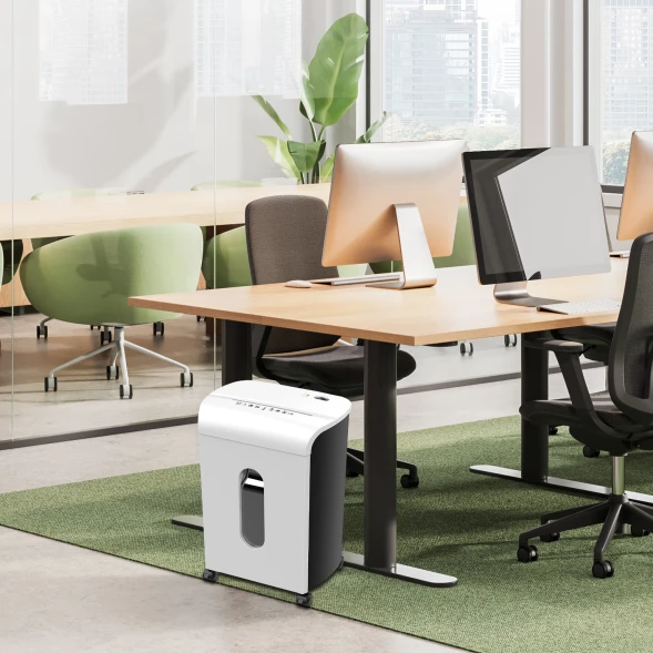 Шредер Cactus CS-SH-K4 белый/черный (секр.P-4) фрагменты 12лист. 17лтр. скрепки скобы пл.карты