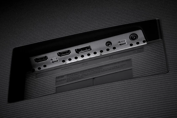 Монитор Samsung 31.5&amp;quot; LU32J590UQPXEN темно-серый VA LED 16:9 HDMI матовая 270cd 178гр/178гр 3840x2160 60Hz FreeSync DP 4K 6.3кг