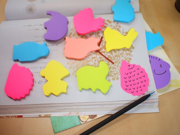 Блок самоклеящийся бумажный Stick`n 21780 50лист. фиолетовый 1цв.в упак. &amp;quot;слон&amp;quot;