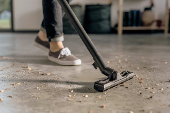 Строительный пылесос Karcher WD 2 Plus V-12/4/18 1000Вт (уборка: сухая/влажная/выдув/сбор воды) желтый
