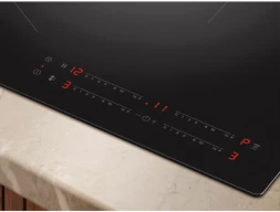 Индукционная варочная поверхность Electrolux EIV83443CT черный