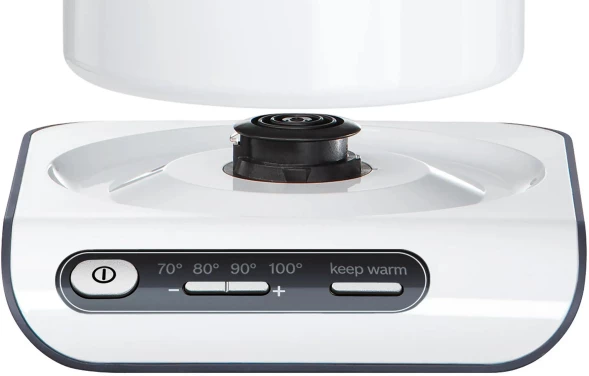 Чайник электрический Bosch TWK8611P 1.5л. 2400Вт белый/серебристый корпус: пластик/металл