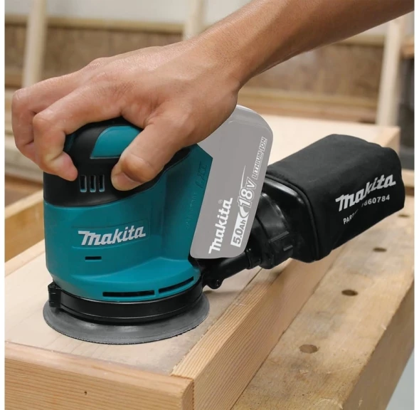 Эксцентриковая шлифмашина Makita DBO180Z D125мм аккум.