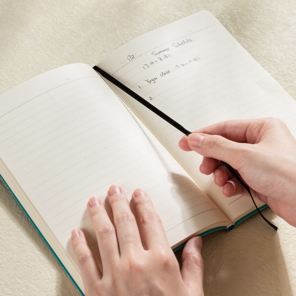 Блокнот Deli EN141LBLACK A5 210х143мм искусст. кожа 112л линейка мягкая обложка черный