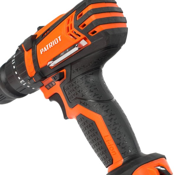 Дрель-шуруповерт Patriot BR 203UES аккум. патрон:быстрозажимной (кейс в комплекте) (180201203)