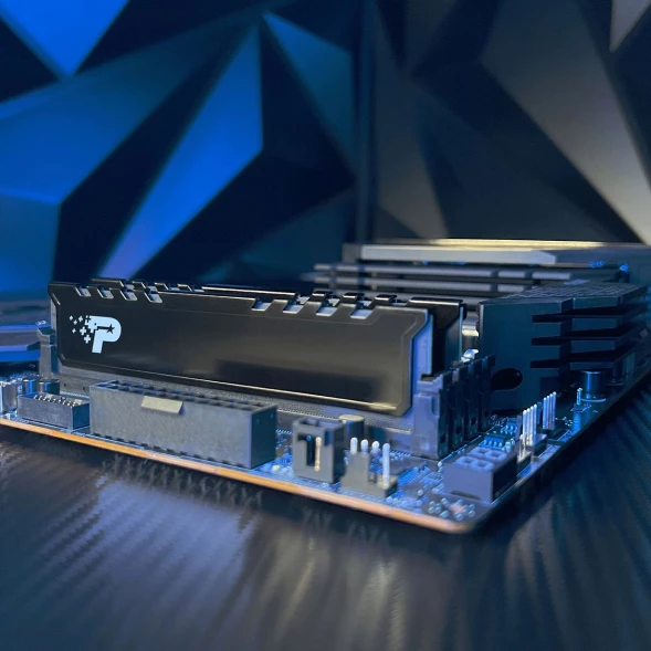 Память DDR5 8GB 5200MHz Patriot PSP58G520081H1 Signature Premium RTL PC5-41600 CL42 DIMM 288-pin 1.1В single rank с радиатором Ret