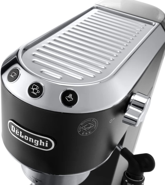 Кофеварка рожковая Delonghi EC685.BK 1350Вт черный