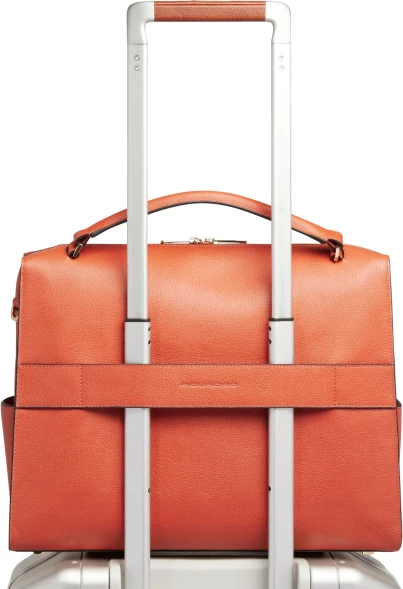 Деловая сумка Piquadro Patricia CA6774W140/AR с отделением для ноутбука 14&amp;quot; коралловая натур.кожа