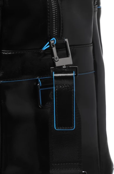 Сумка дорожная Piquadro Blue Square BV4342B2/N с отделением для ноутбука 15&amp;quot; черная натур.кожа