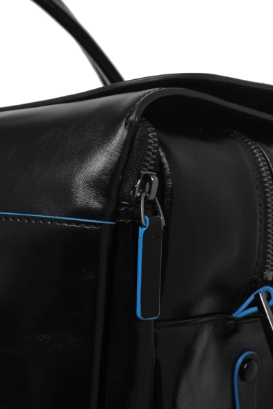 Сумка дорожная Piquadro Blue Square BV4342B2/N с отделением для ноутбука 15&amp;quot; черная натур.кожа