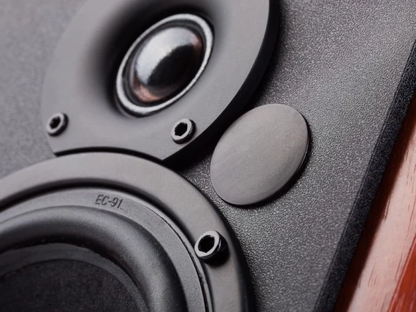 Колонки Edifier R1700BT 2.0 коричневый 66Вт BT