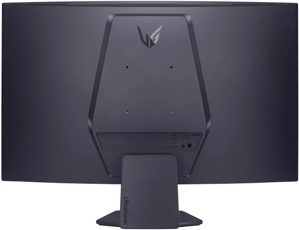 Монитор LG 31.5&amp;quot; UltraGear 32GS60QC-B черный VA LED 16:9 HDMI матовая 3000:1 300cd 178гр/178гр 2560x1440 180Hz FreeSync DP WQ 7.2кг