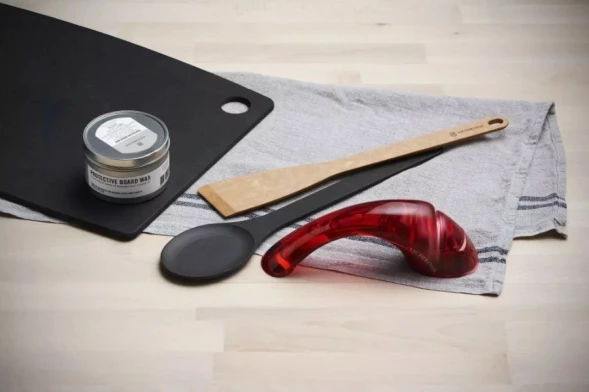 Точилка Victorinox Ceramic для кухонных ножей красный полупрозрачный (7.8721)