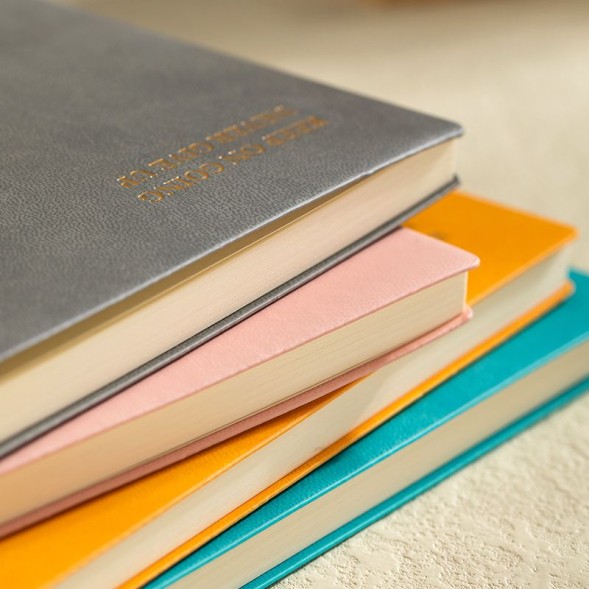 Блокнот Deli EN135LORANGE A5 210х143мм искусст. кожа 80л линейка мягкая обложка оранжевый