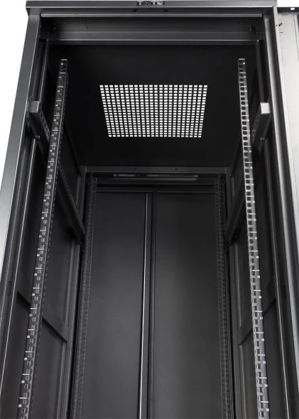 Шкаф коммутационный Lanmaster Business (TWT-CBB-18U-6X10-P1) напольный 18U 600x1000мм пер.дв.перфор. задн.дв.перфор.2-хст. 2 бок.пан. 800кг черный 926мм IP20