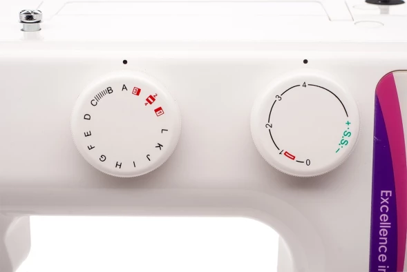 Швейная машина Comfort 24 белый