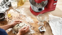 Кухонная машина Bosch MUM9A66R00 планетар.вращ. 1600Вт красный