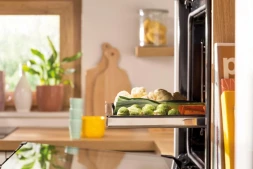 Духовой шкаф Электрический Gorenje BO6735E05B черный