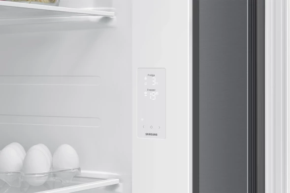 Холодильник Samsung RS70F65QETEO 2-хкамерн. серебристый инвертер
