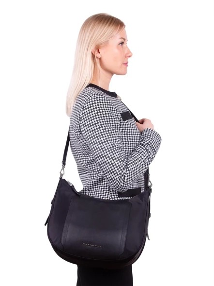 Сумка седло женская Piquadro Lyra BD6658W92T/N 10.9&amp;quot; черная ткань/натур.кожа