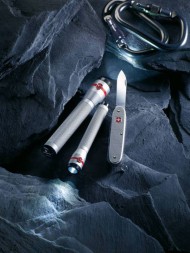 Нож перочинный Victorinox Farmer Alox (0.8241.26) 93мм 9функц. серебристый карт.коробка