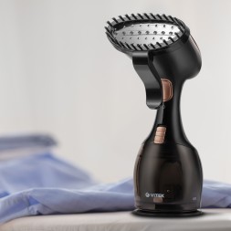 Отпариватель ручной Vitek VT-2440 1500Вт черный/золотистый