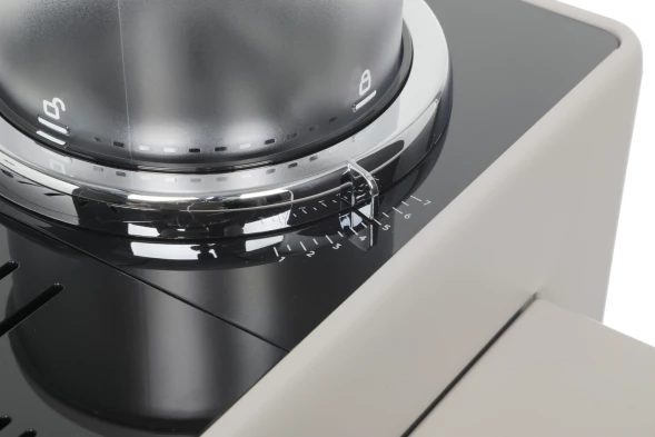 Кофемашина Delonghi Rivelia EXAM440.35.BG 1450Вт бежевый
