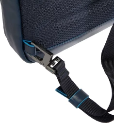 Рюкзак слинг мужской Piquadro Blue Square CA6589B2/BLU2 темно-синий натур.кожа